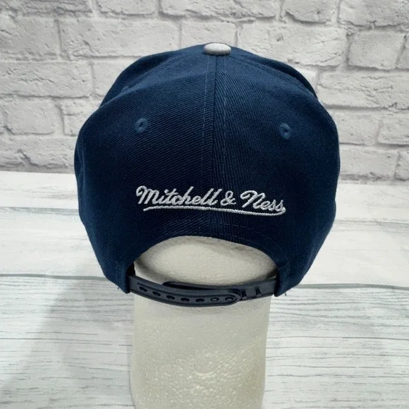 NWT Georgetown Hoyas Snapback Hat Mitchell Ness Blue Gray Spray Splatter College - Picture 3 of 7